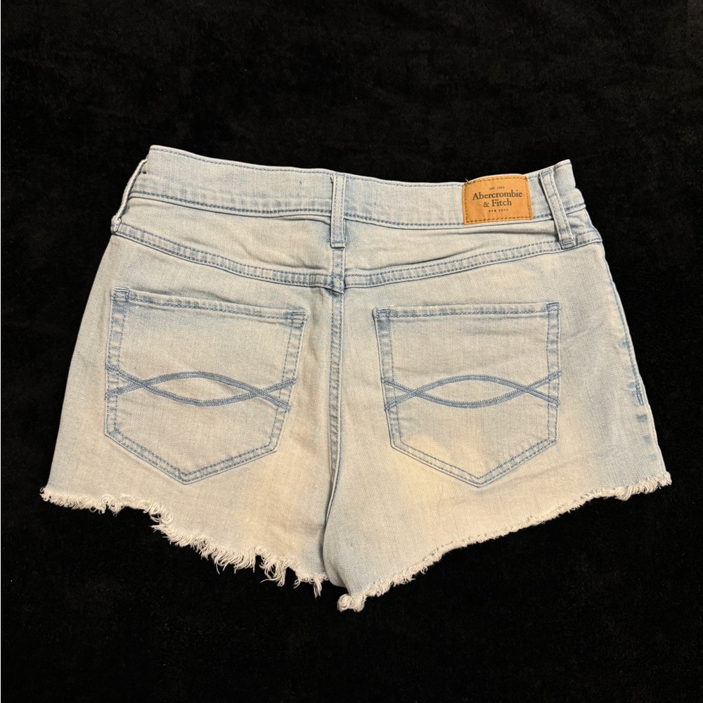 A&F Light High Rise Shorts - Picture 2 of 6